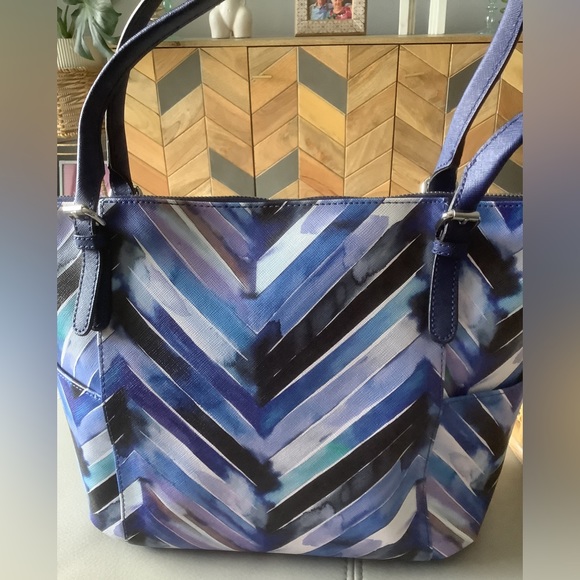 🌷LIKE NEW🌷CALVIN KLEIN 🌷TOP ZIPPER TOTE HANDBAG - Picture 6 of 11